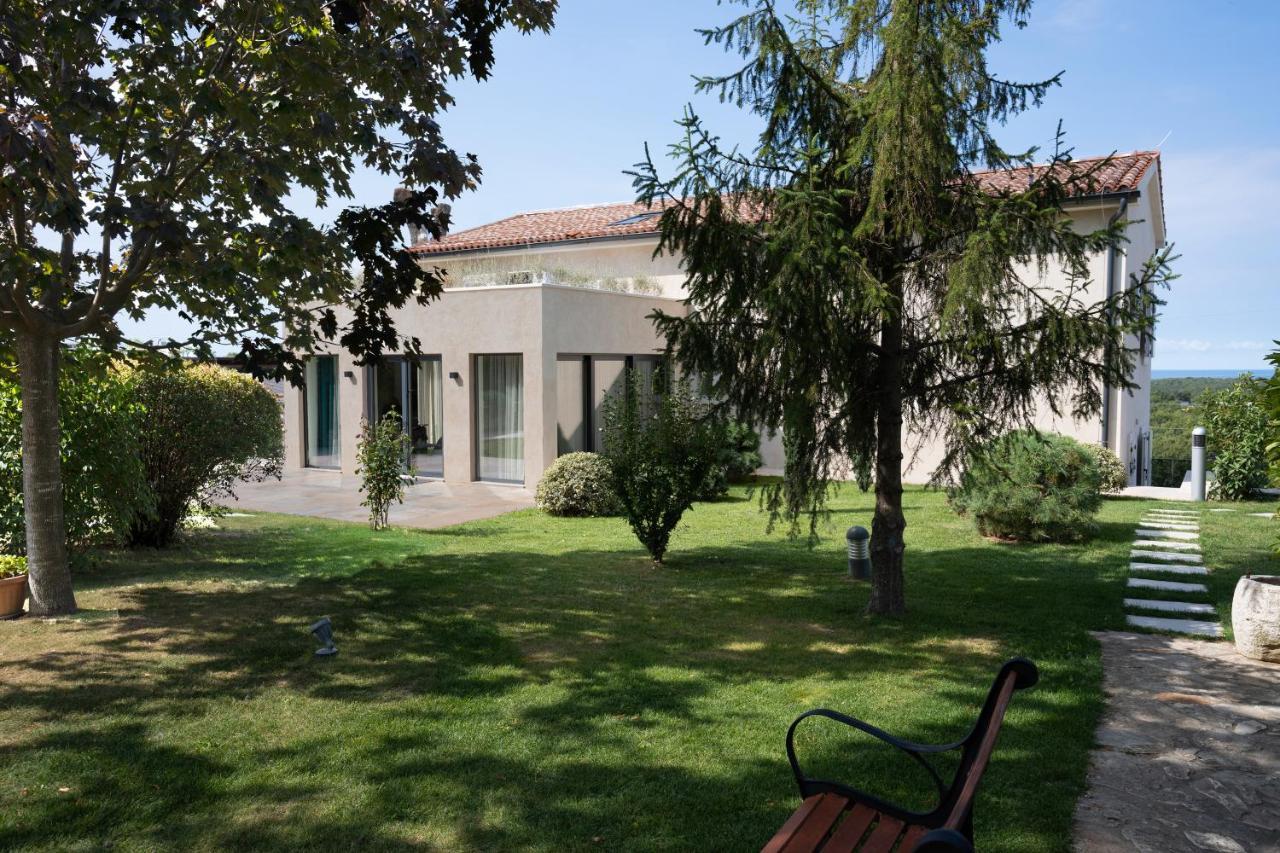 ברטוניגלה Restaurant & Villa Morgan מראה חיצוני תמונה
